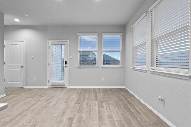 Building Photo - 1113 Burin Dr