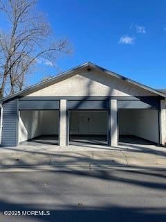 Building Photo - 835 Dunlewy St