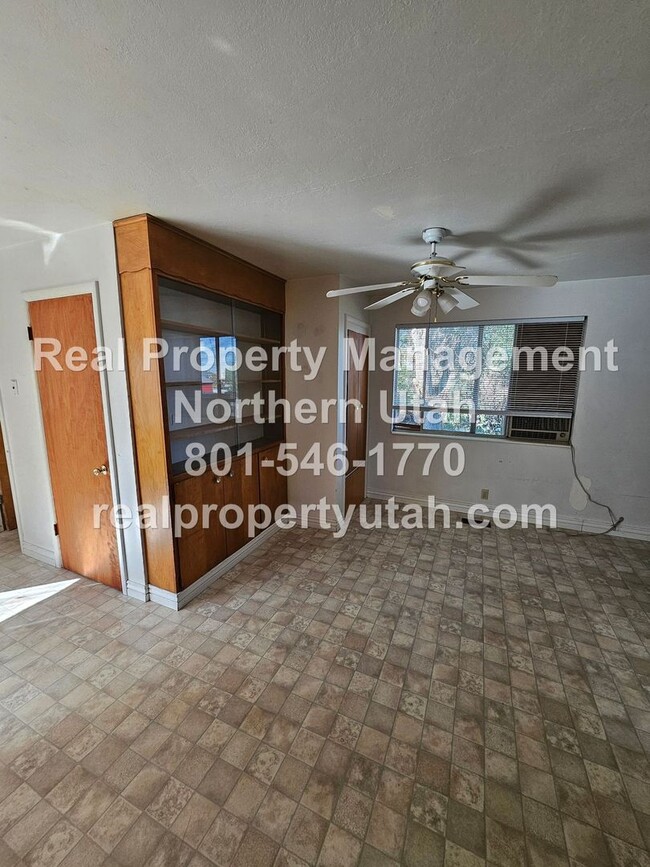 Building Photo - 3 Bedroom 1 Bathroom Home in Plain City No...