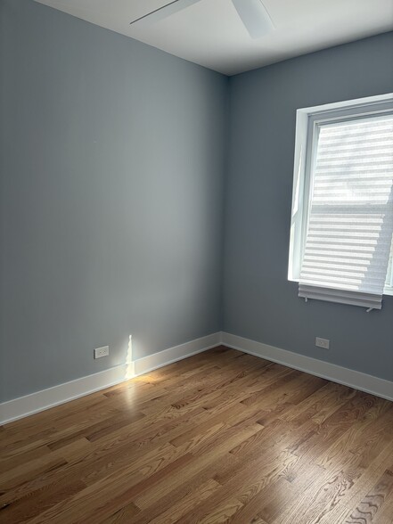 Building Photo - 1540 S Ridgeway Ave