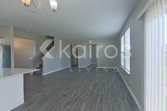 Building Photo - 10303 Deercrest Ln