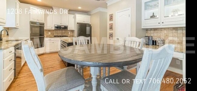 Building Photo - 1208 Fairwinds Dr
