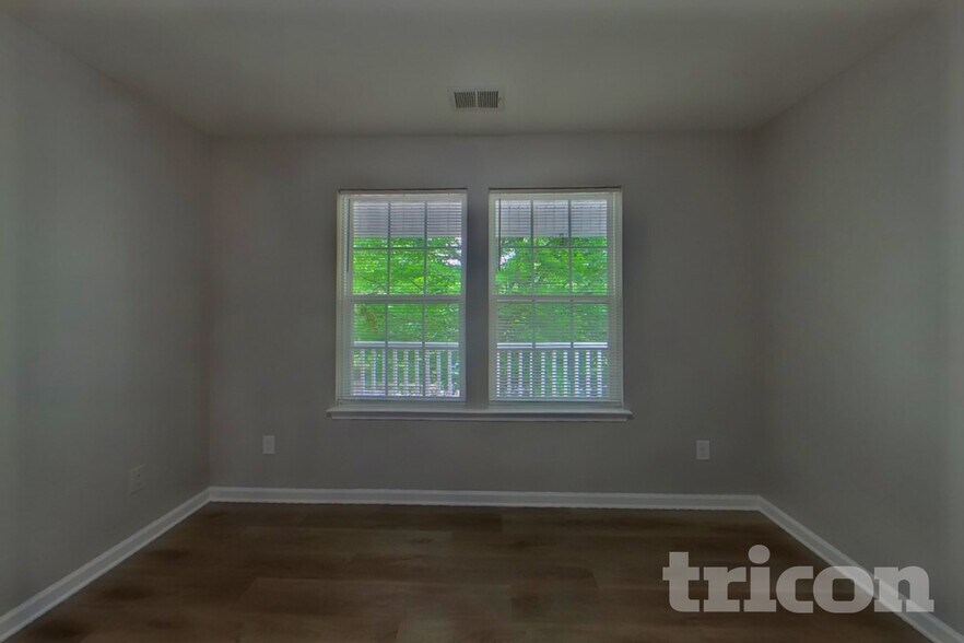 Building Photo - 6909 Barefoot Forest Dr