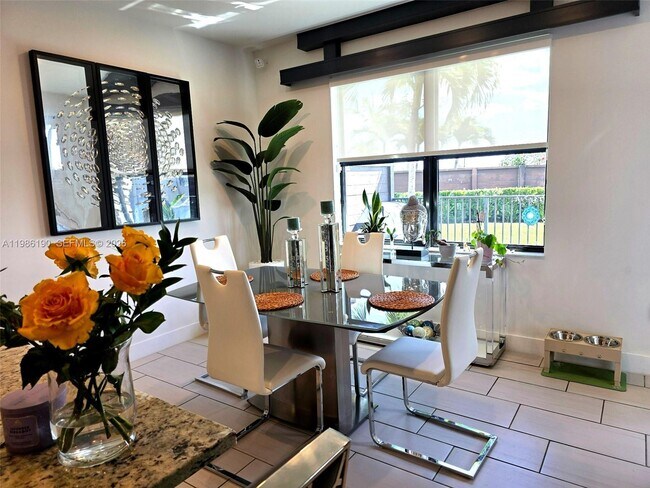 Building Photo - 15785 NW 91st Ct