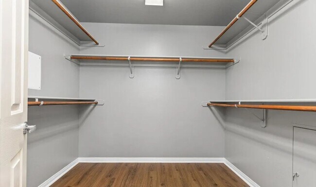 Building Photo - Adorable Home For Rent