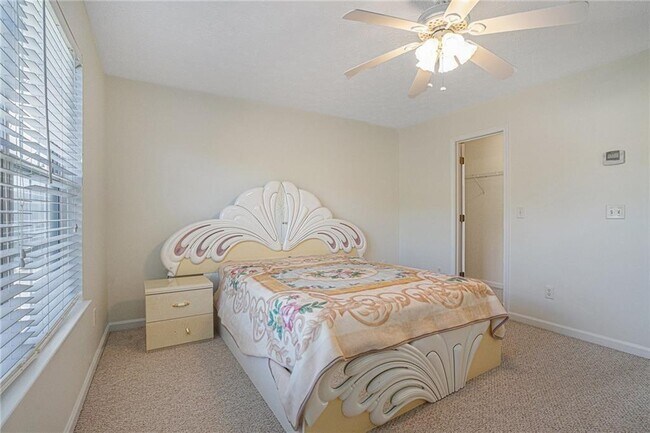 Building Photo - 2651 Waverly Hills Dr