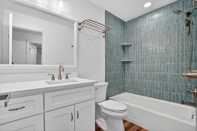 Building Photo - 4230 Shady Oaks Ct