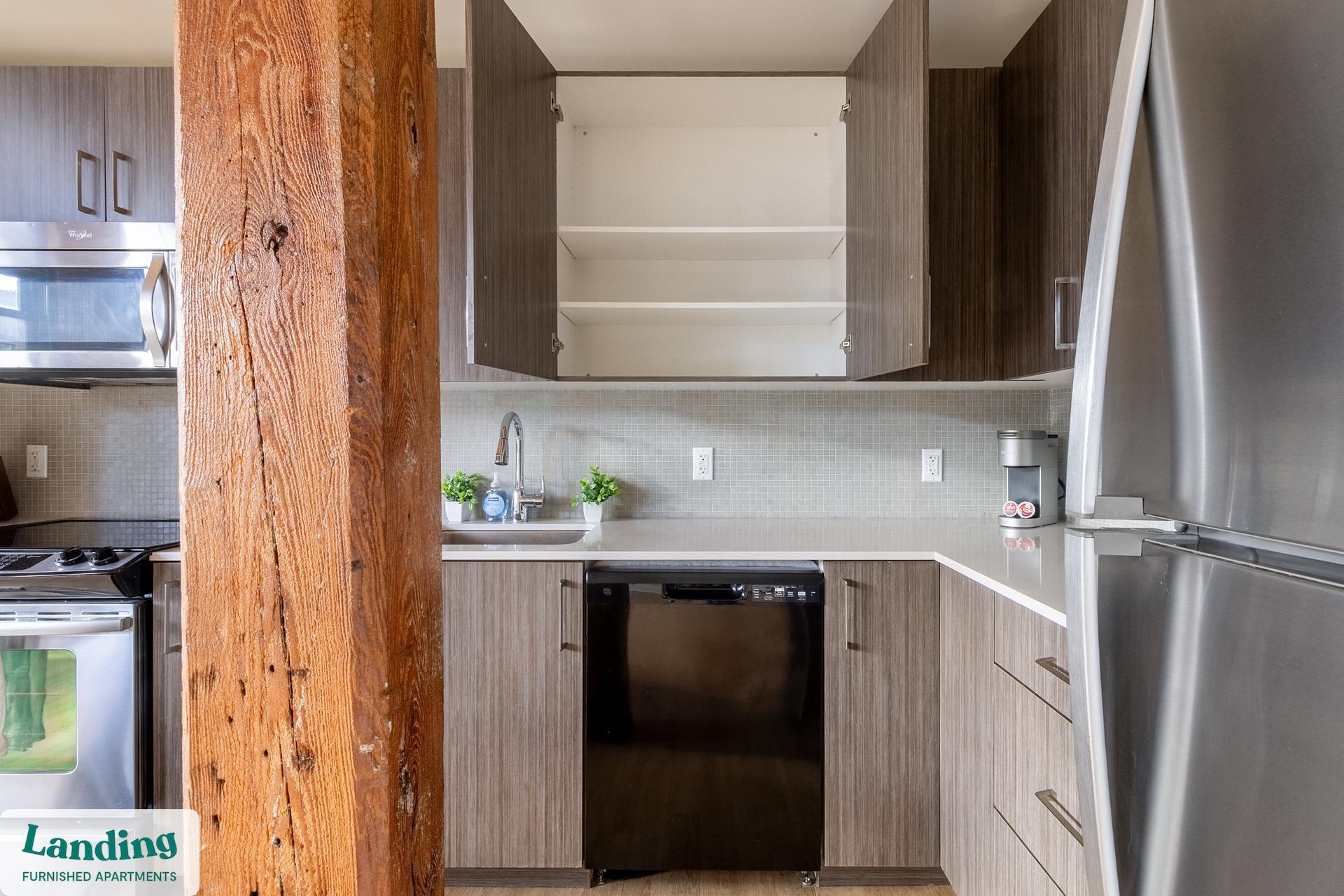 Building Photo - 275 Winchester Ave