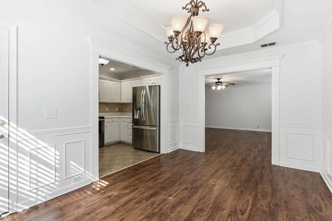 Building Photo - Waywood Drive