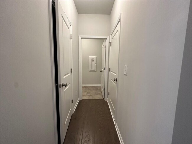 Building Photo - 1373 Maston Rd