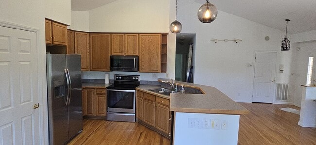 Primary Photo - 8515 Grier Rd
