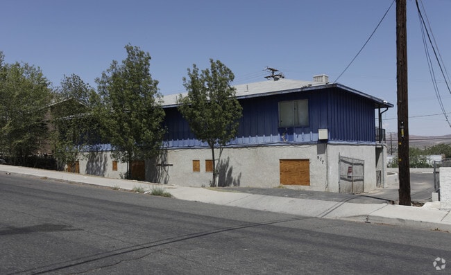 Primary Photo - Fredricks Apartments