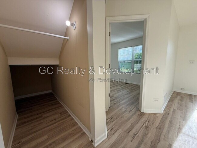 Building Photo - 1068 Turin Dr