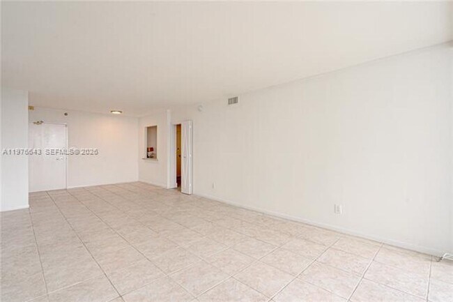 Building Photo - 5161 Collins Ave