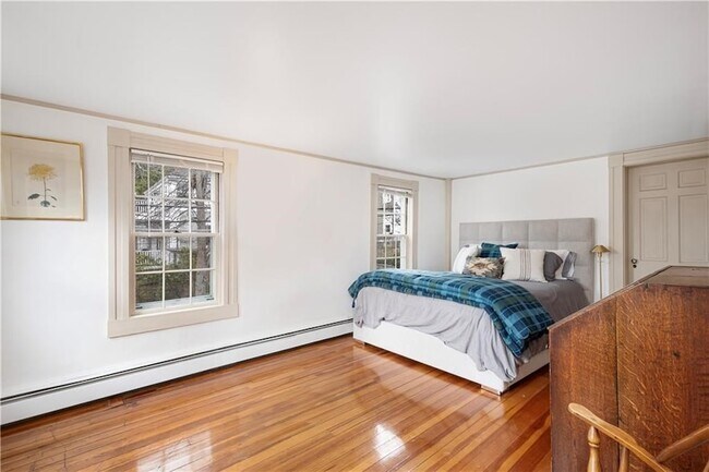 Building Photo - 5 Cushing St