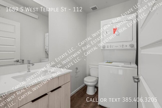 Building Photo - 1689 S W Temple St