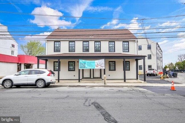 Building Photo - 7037 Ridge Ave