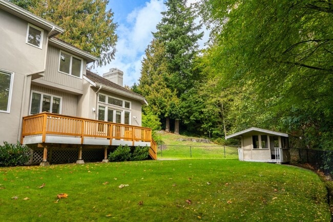 Building Photo - 4bd/3.75ba