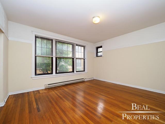 Building Photo - 0 bedroom in CHICAGO IL 60657