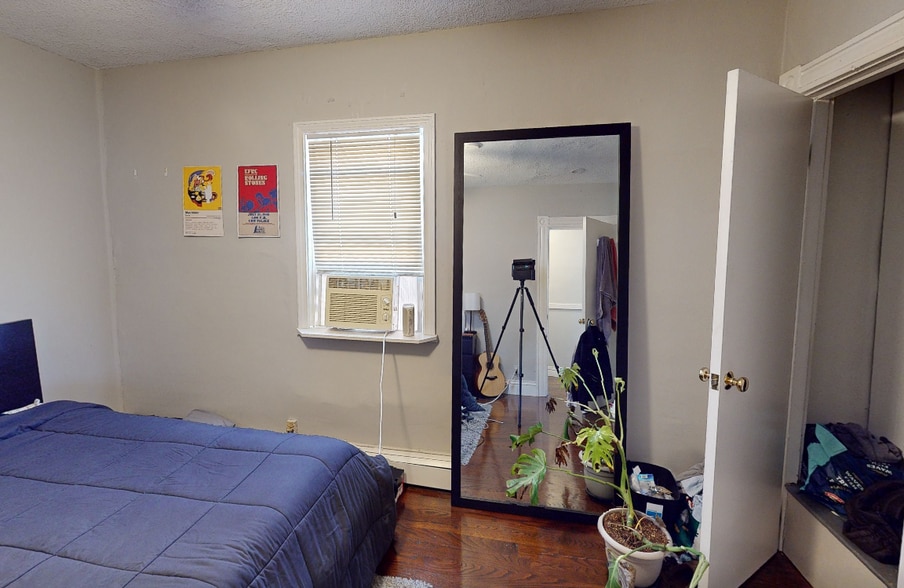 Building Photo - 34 Speridakis Ter