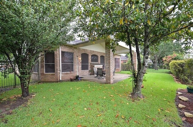 Building Photo - 1306 Ventura Canyon Dr