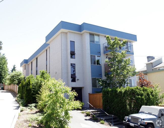 Building Photo - Phinney Heights Apartments