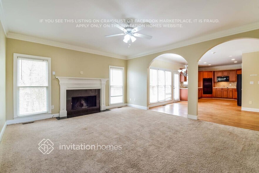 Building Photo - 660 Brittany Manor Ln