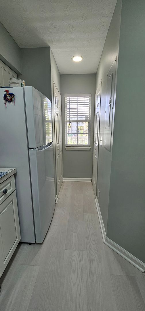 Building Photo - Beautiful 2 Bed / 2 Bath Furnished Condo A...