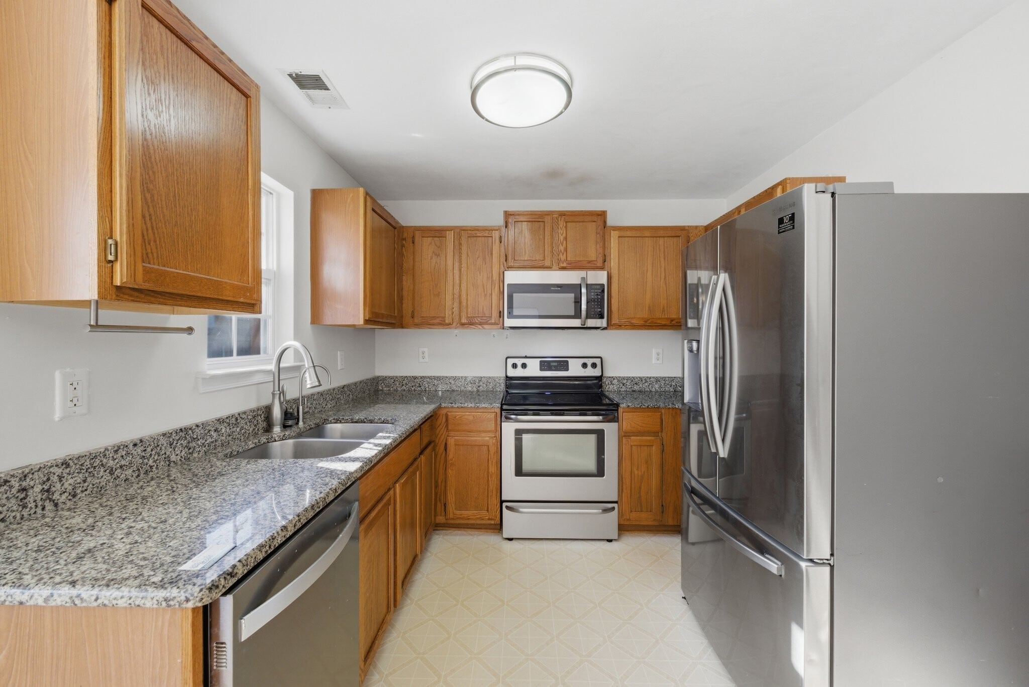 Building Photo - 306 Gauntlet Way
