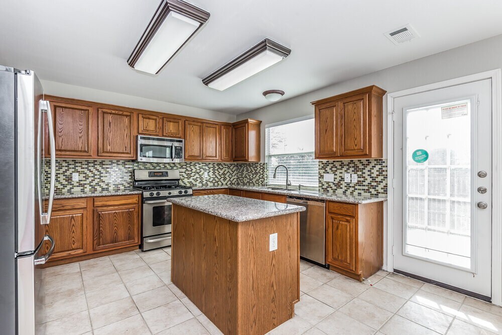 Building Photo - 305 Windy Hill Ln