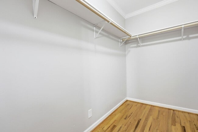 Building Photo - Modern Updates in this Classic 3bedroom/2.5 Bath Home in Erwin