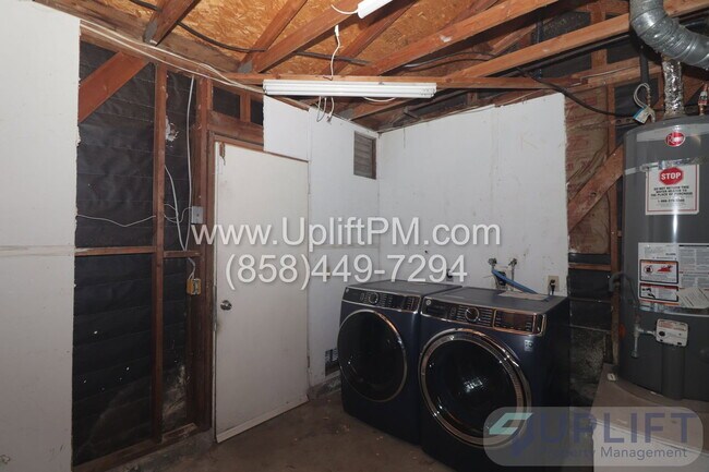 Building Photo - 1529 Marjorie St