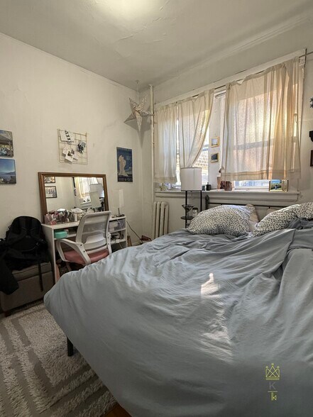 Building Photo - 56 Egmont St