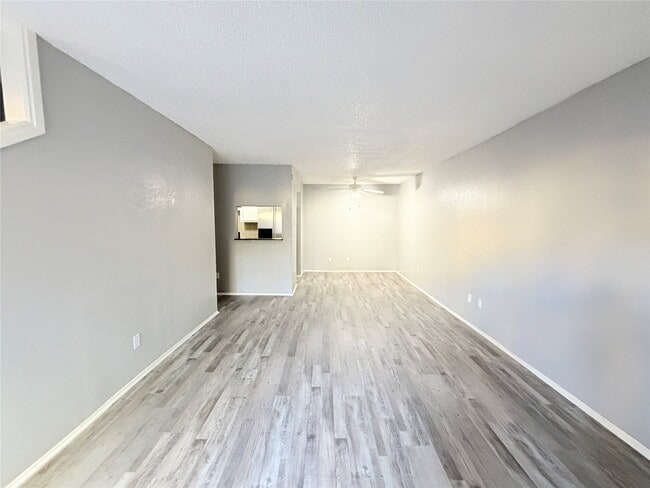 Building Photo - 9461 Pagewood Ln