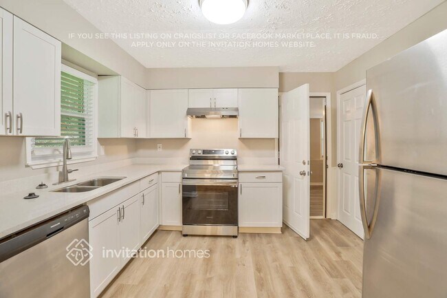 Building Photo - 590 Kenridge Cir