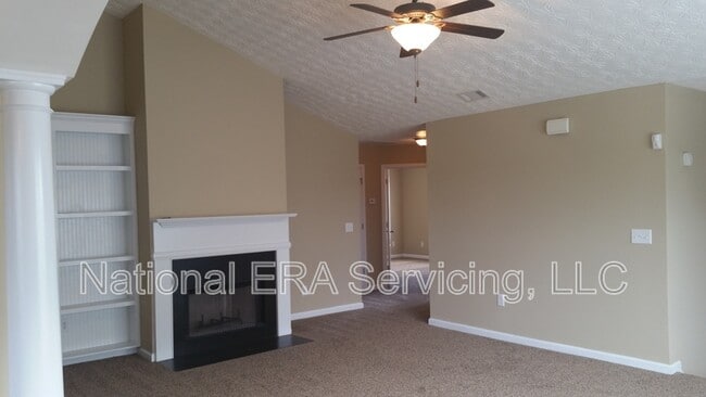 Building Photo - 7109 Creeksong Dr