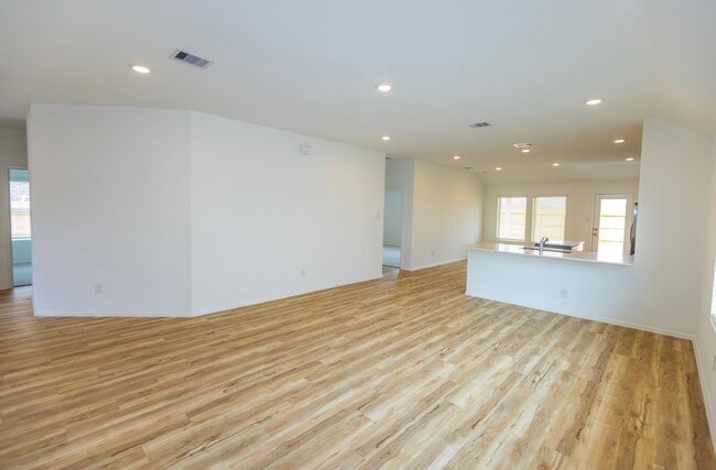 Building Photo - 5330 Sleepy Fox Ln