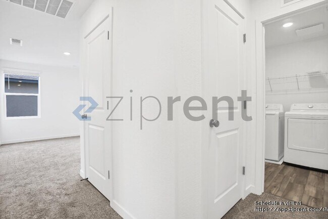 Building Photo - 4654 Sami Jo Dr