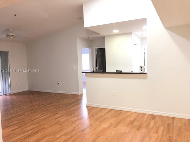 Building Photo - 2544 Centergate Dr