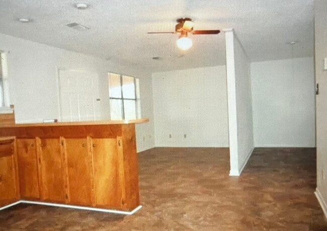 Building Photo - 20681 FM306