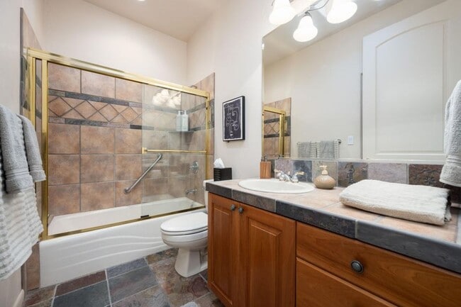 Building Photo - Paiute Springs at Entrada on Golf Course & FURNISHED!! 6-8 month lease available!