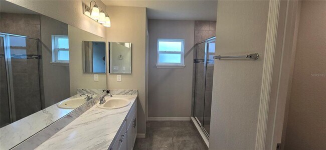 Building Photo - 6738 Hanworth Ln