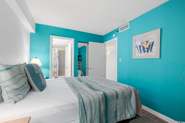 Building Photo - 4000 N Ocean Blvd