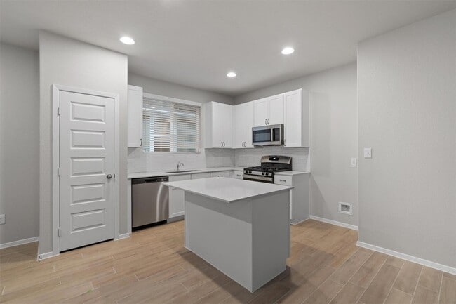 Building Photo - 109 Tillage Rd