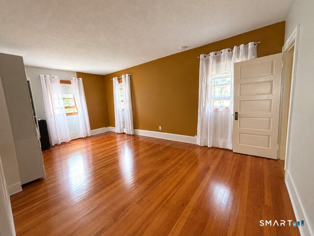 Building Photo - 44 Westphal St