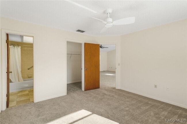 Building Photo - 4065 N Little Hawk Point