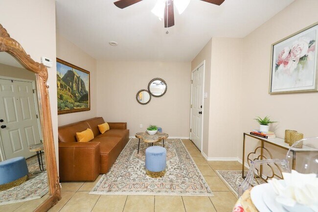 Building Photo - 2918 Garfield St