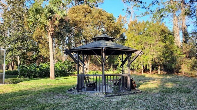 Building Photo - 58 Burning Bush Dr