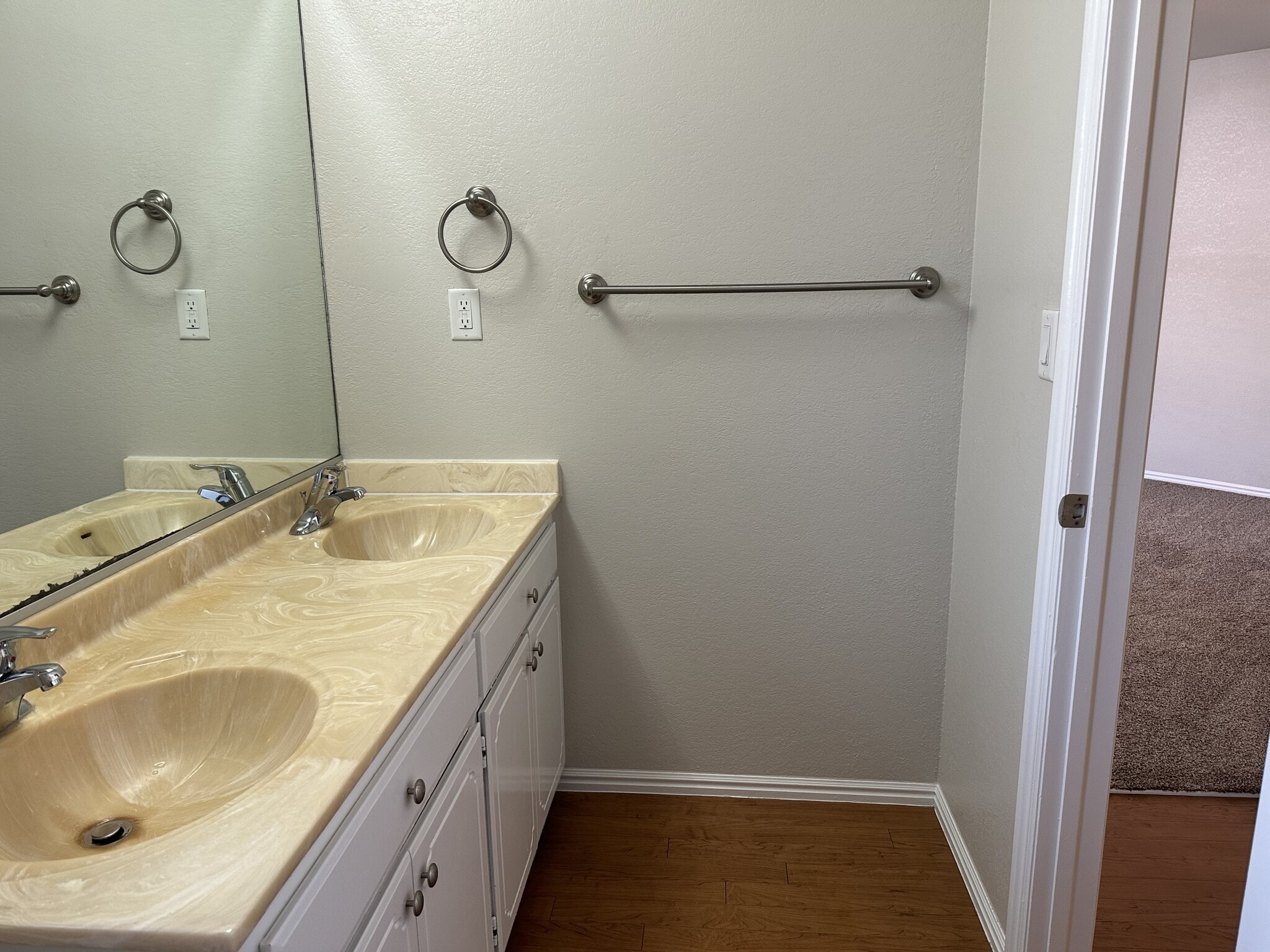 Building Photo - 388 S 100 W