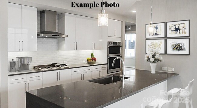 Building Photo - 4425 Sharon Rd